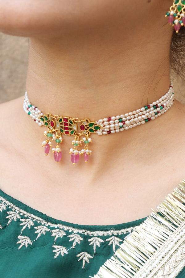 Elegant Kundan Pearl Choker