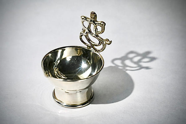 Illuminate spaces. Create lasting memories. 925 Silver Tree of Life Shadow Lamp