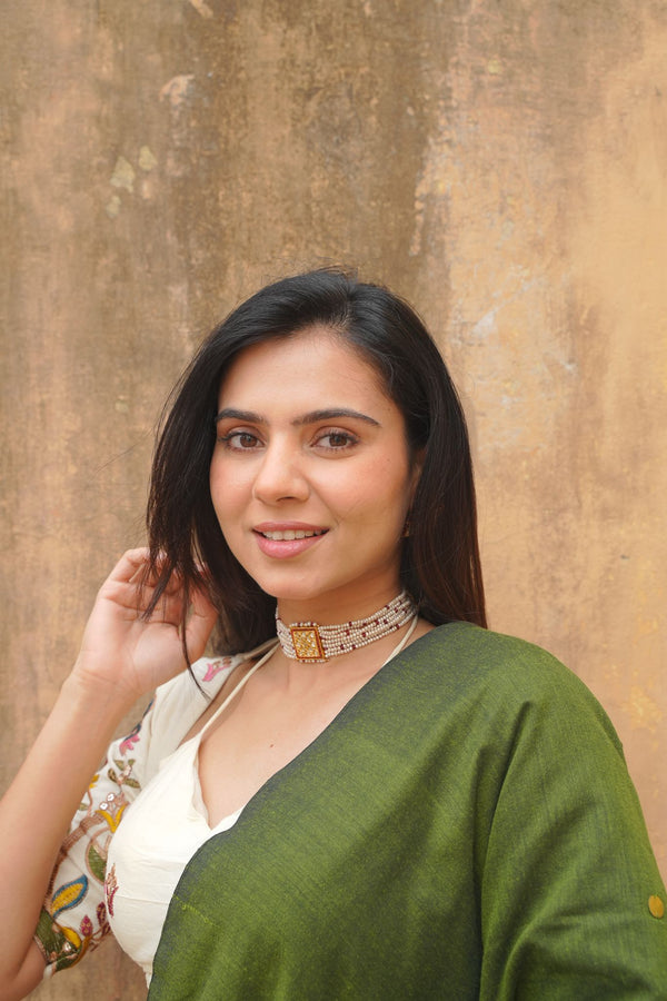 Timeless Pearl Elegance Choker Set