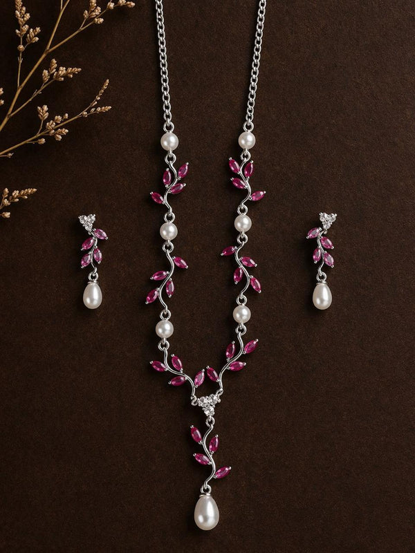 Timeless Elegance in 925 Silver and Freshwater Peals