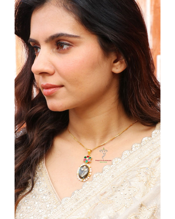 Hallmark 925 Silver Gold-Plated Kundan Maroon Necklace with Semi-Precious Stones
