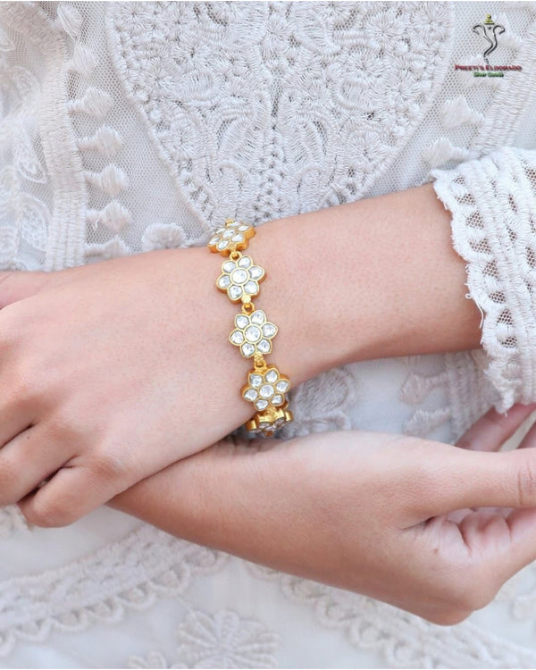 Hallmark 925 Silver Gold Plated White Kundan Floral Bracelet